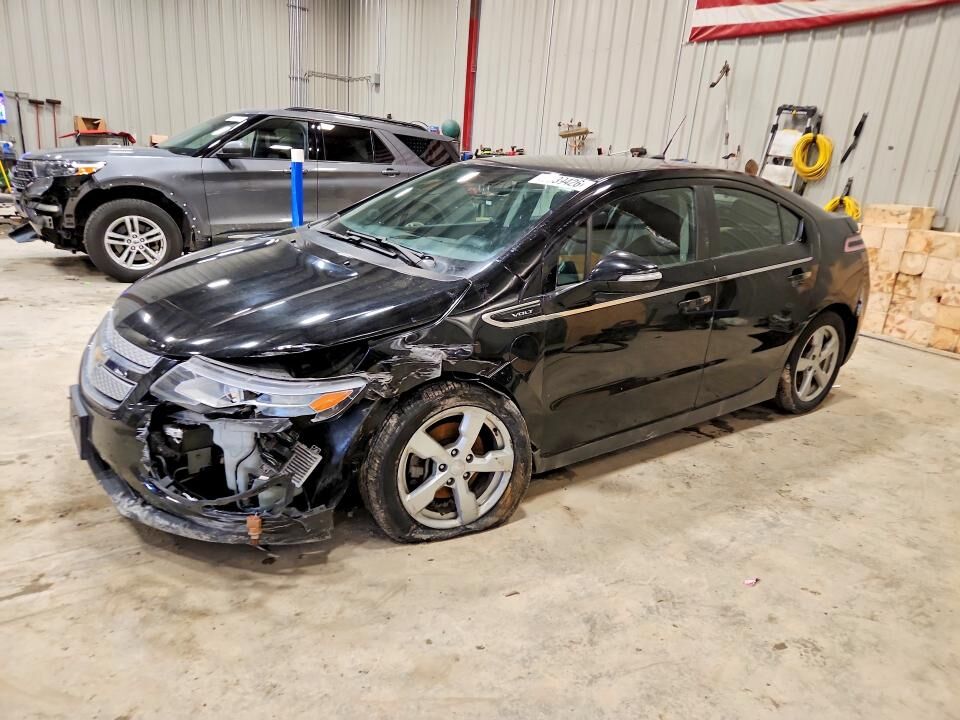 2013 CHEVROLET Volt