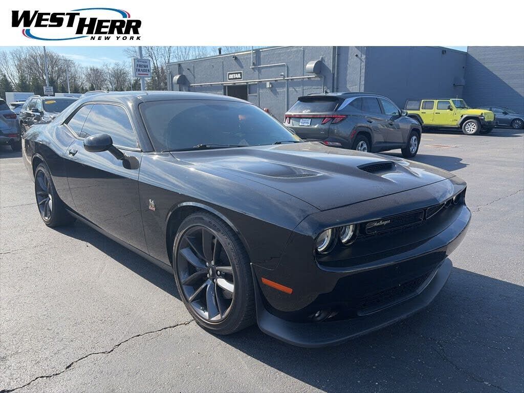 2019 DODGE Challenger