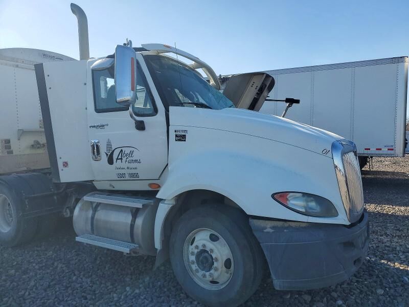 2013 INTERNATIONAL LF687