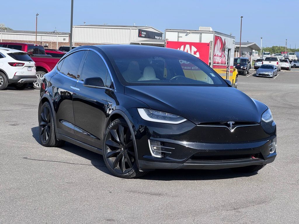 2018 TESLA Model X