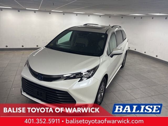 2021 TOYOTA Sienna