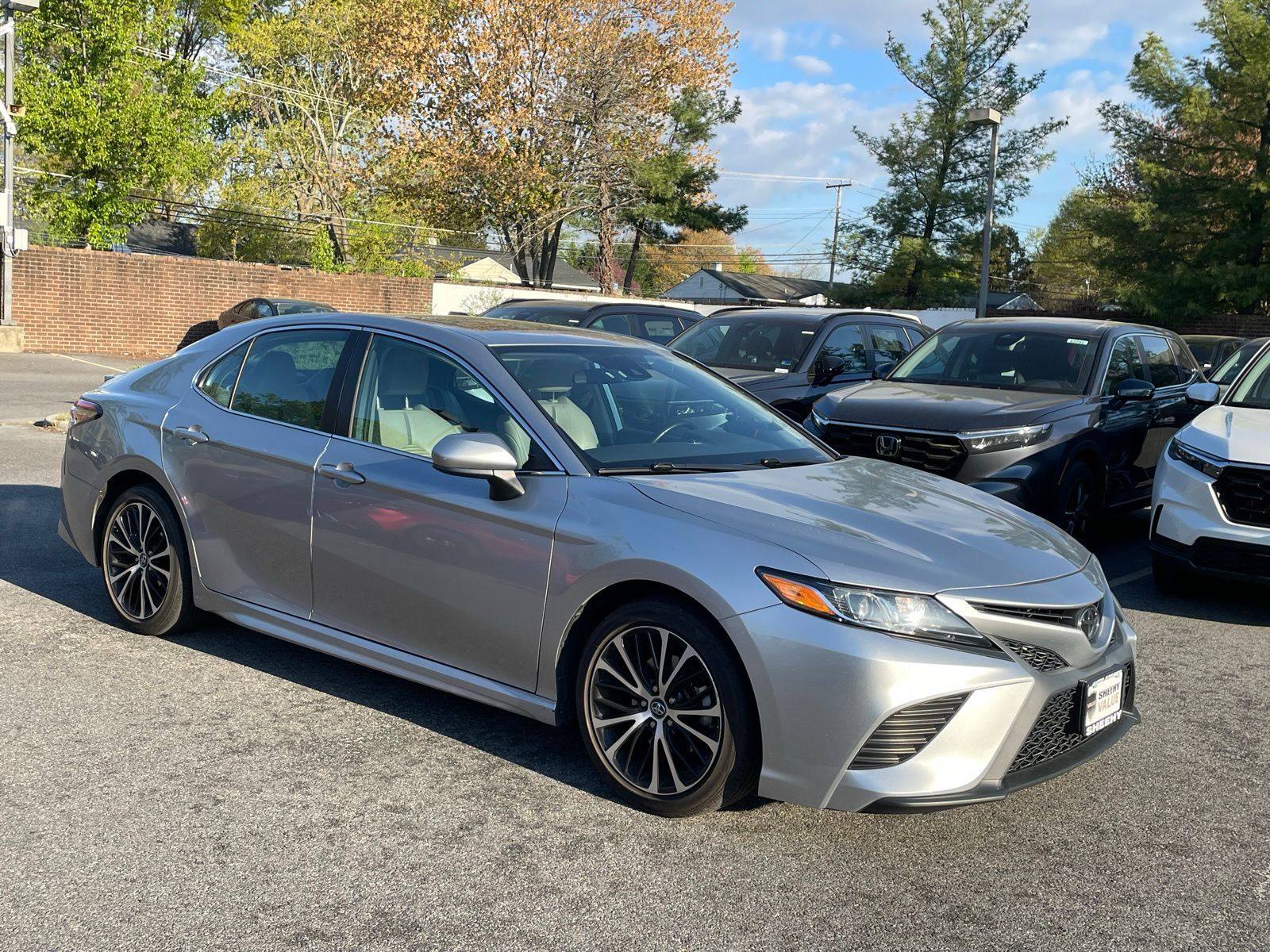 2019 TOYOTA Camry
