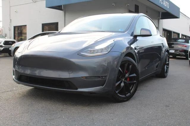 2020 TESLA Model Y