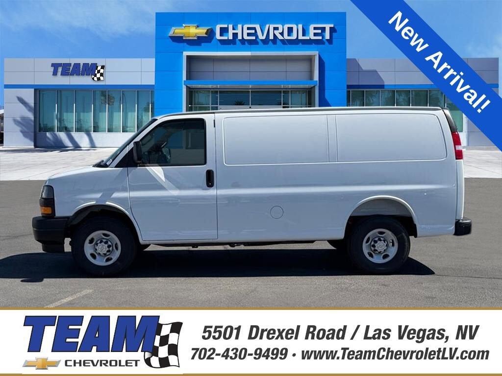 2026 CHEVROLET Express