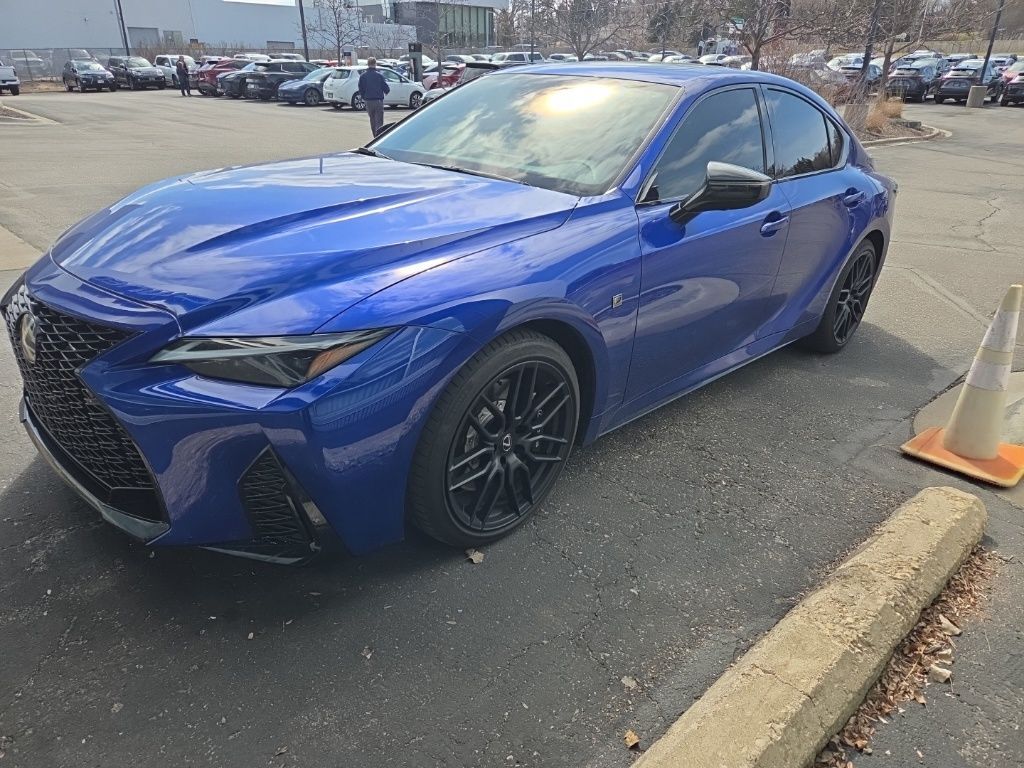 2024 LEXUS IS