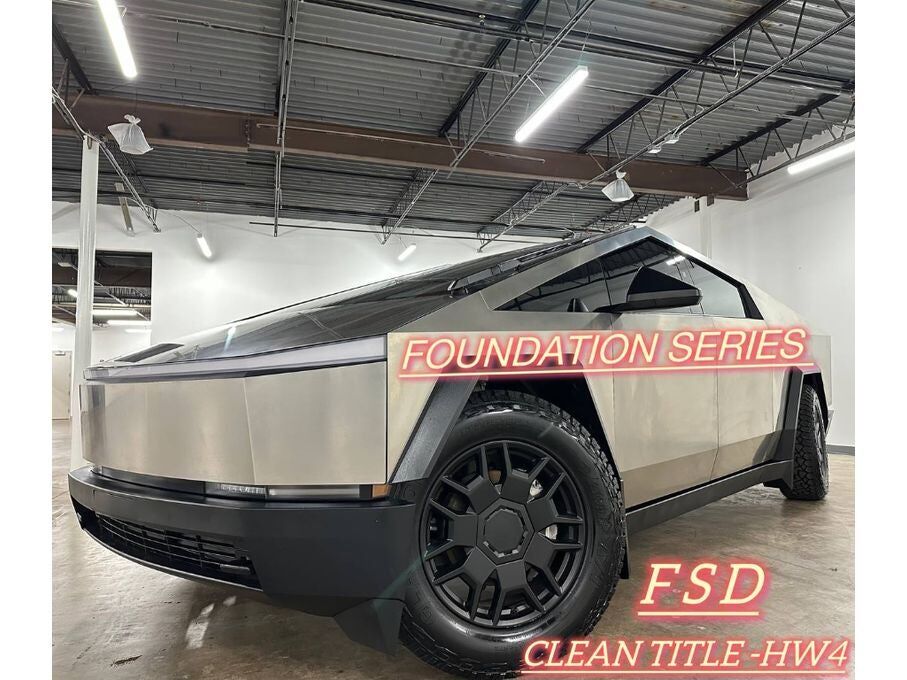 2024 TESLA Cybertruck