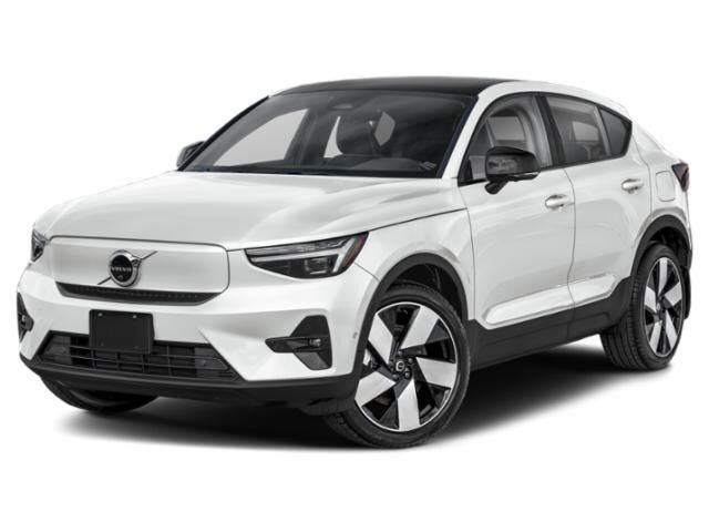 2024 VOLVO C40