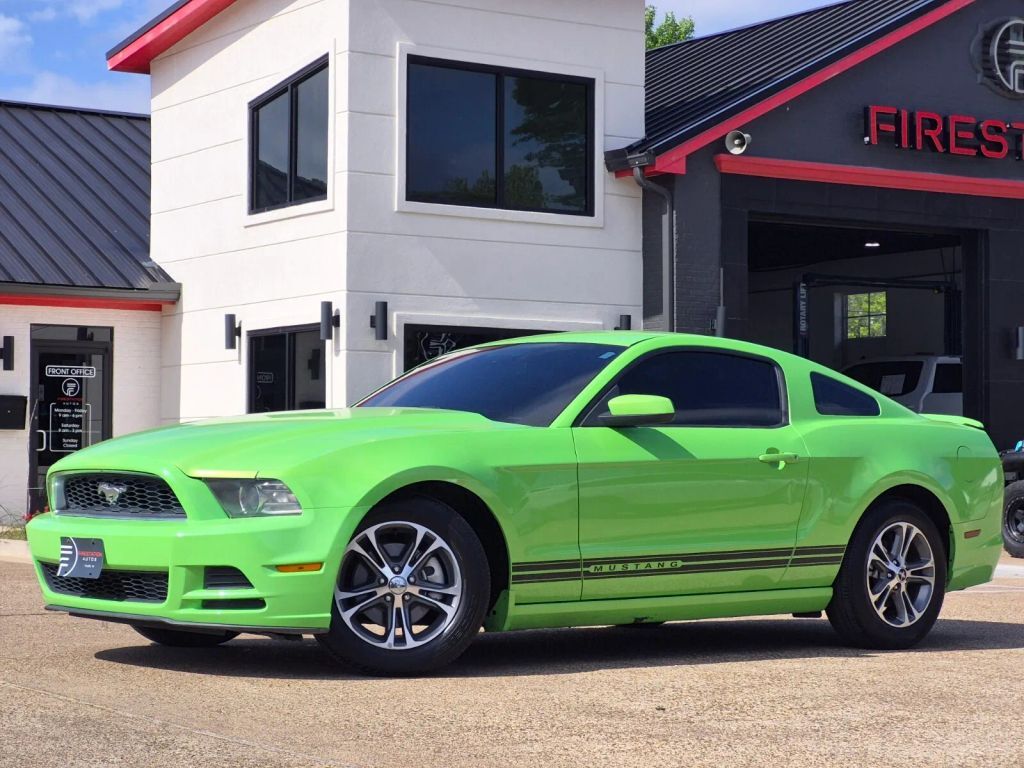 2014 FORD Mustang