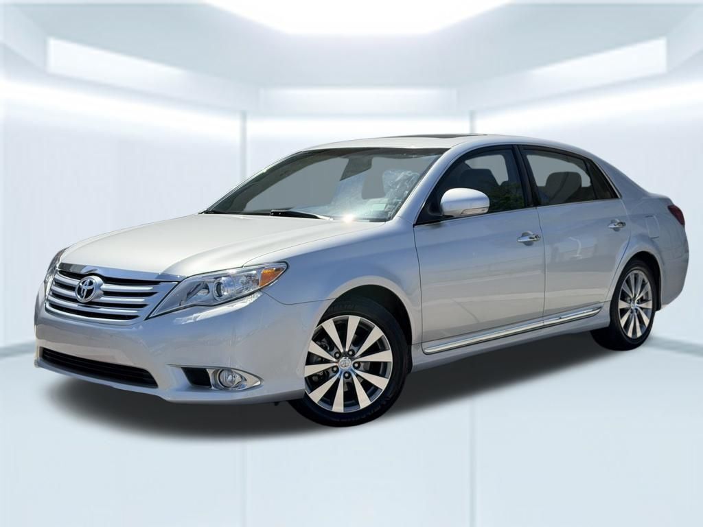 2011 TOYOTA Avalon