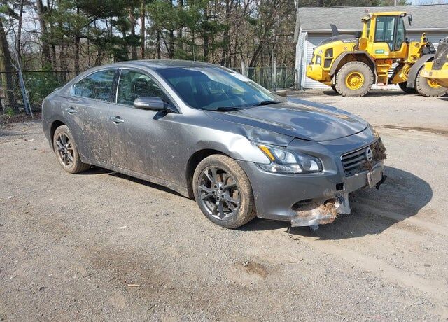 2014 NISSAN Maxima