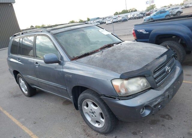 2004 TOYOTA Highlander