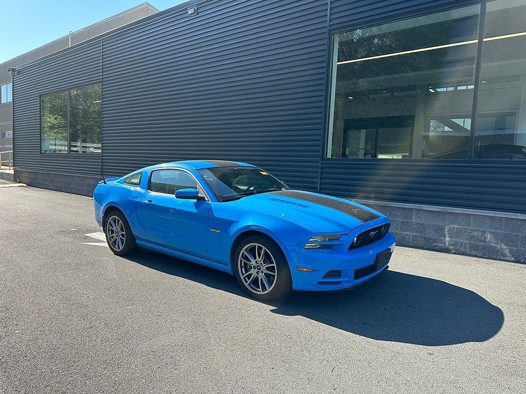 2013 FORD Mustang
