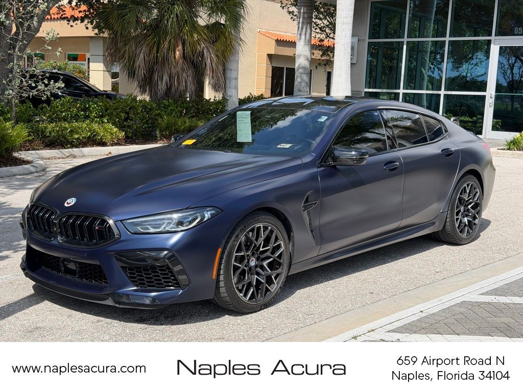 2023 BMW M8