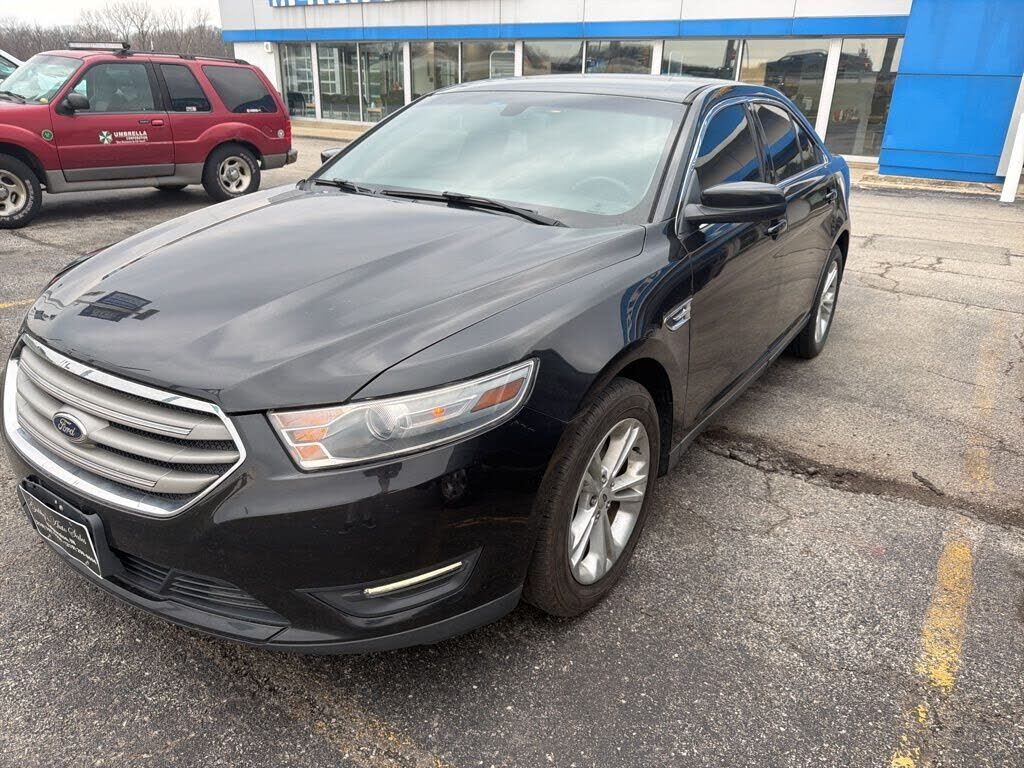 2014 FORD Taurus