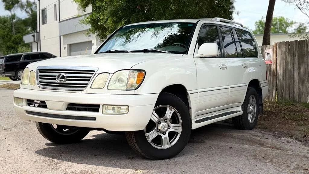 2004 LEXUS LX