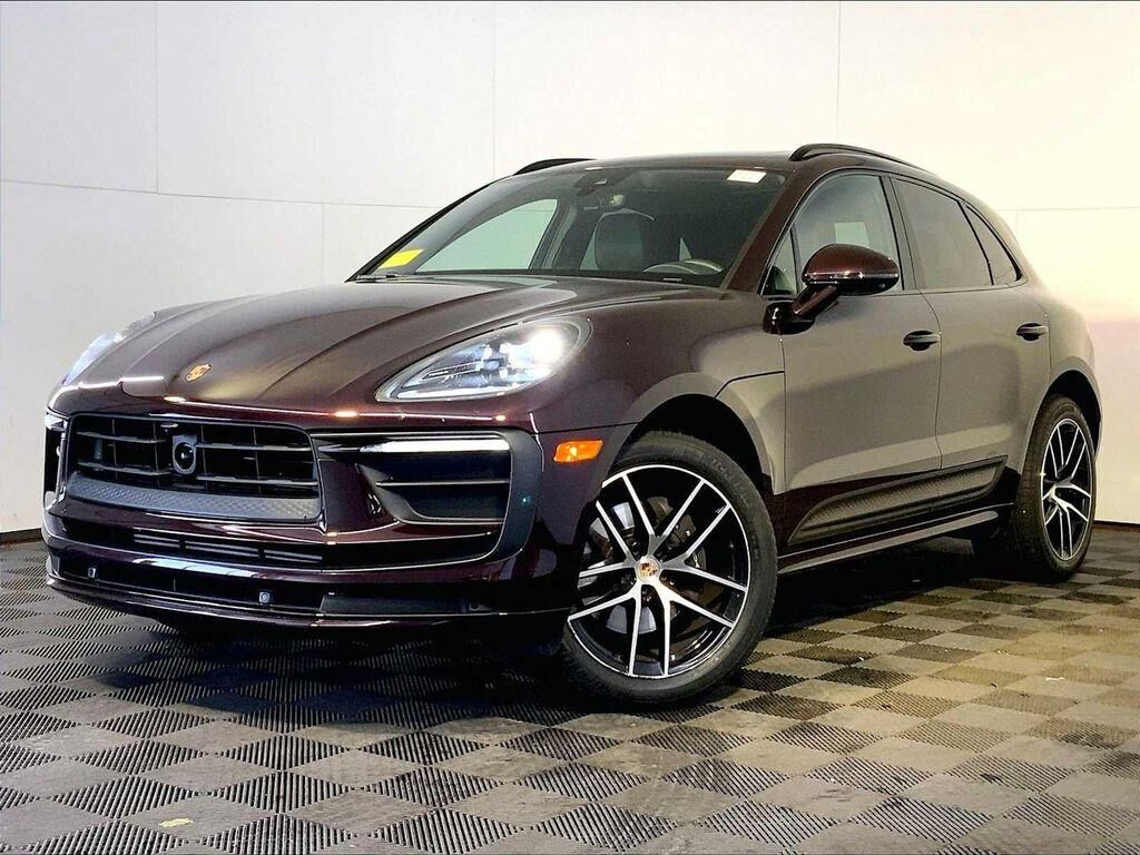 2023 PORSCHE Macan