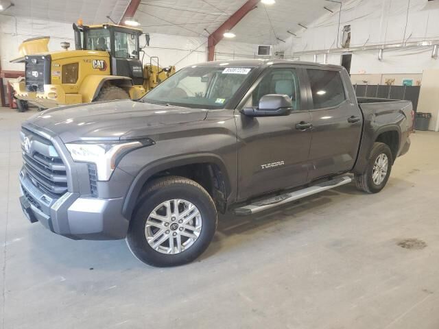 2024 TOYOTA Tundra