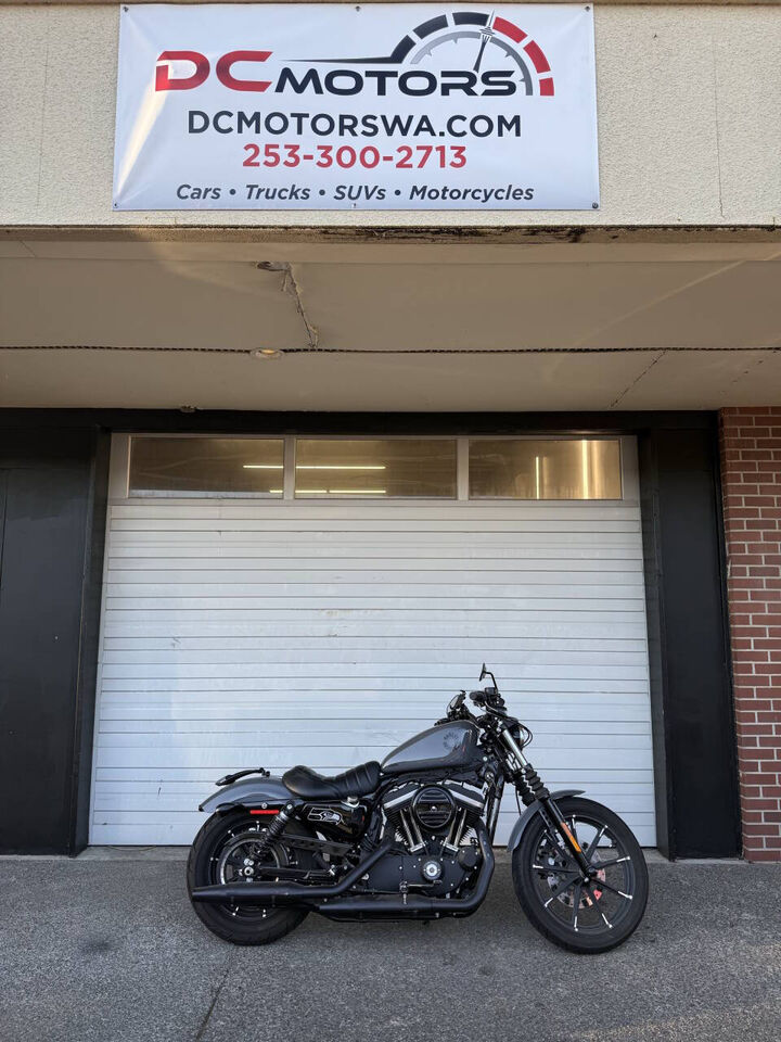 2022 HARLEY DAVIDSON Iron 883