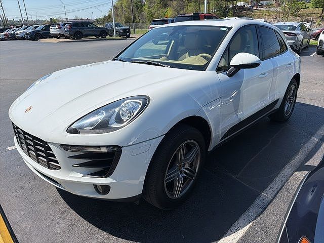 2015 PORSCHE Macan