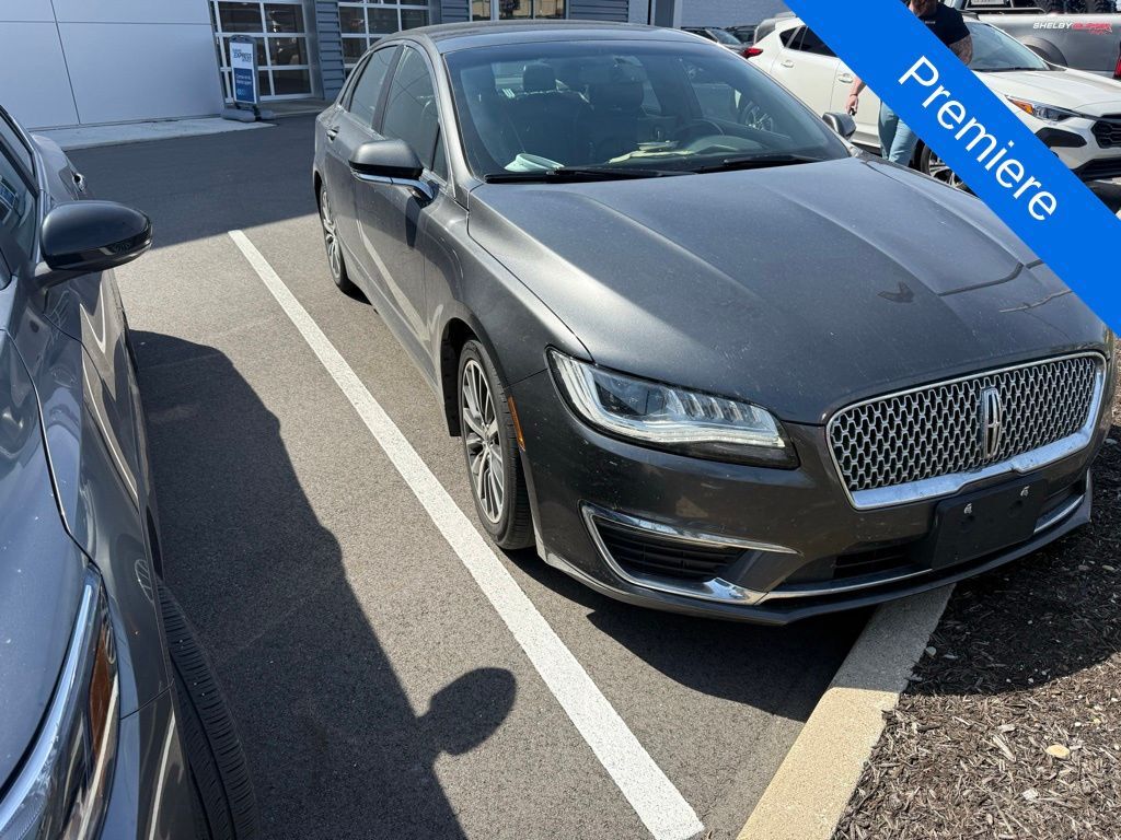 2017 LINCOLN MKZ