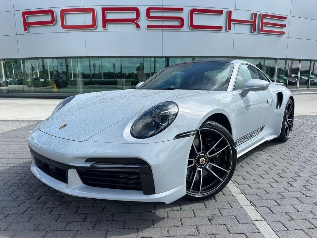 2025 PORSCHE 911
