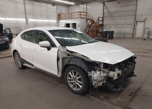 2018 MAZDA Mazda3