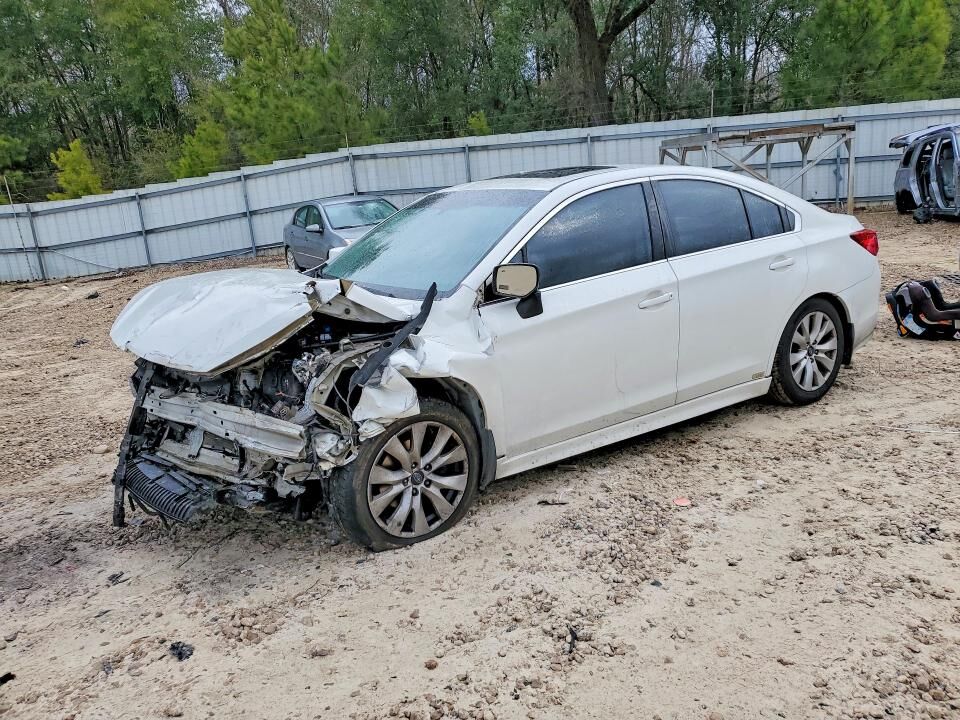2015 SUBARU Legacy