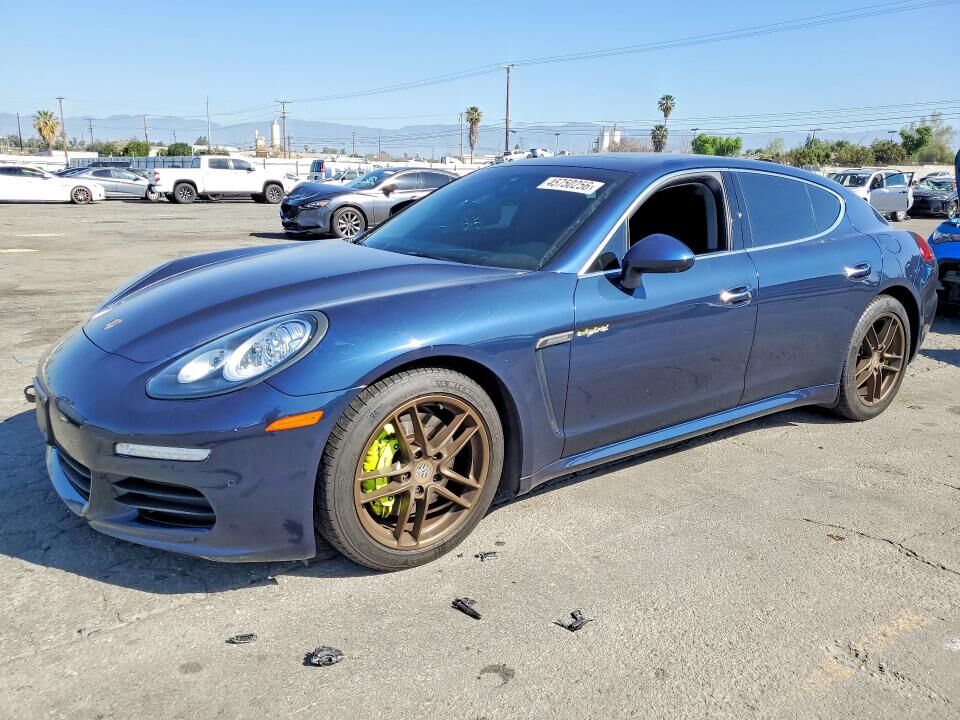 2014 PORSCHE Panamera