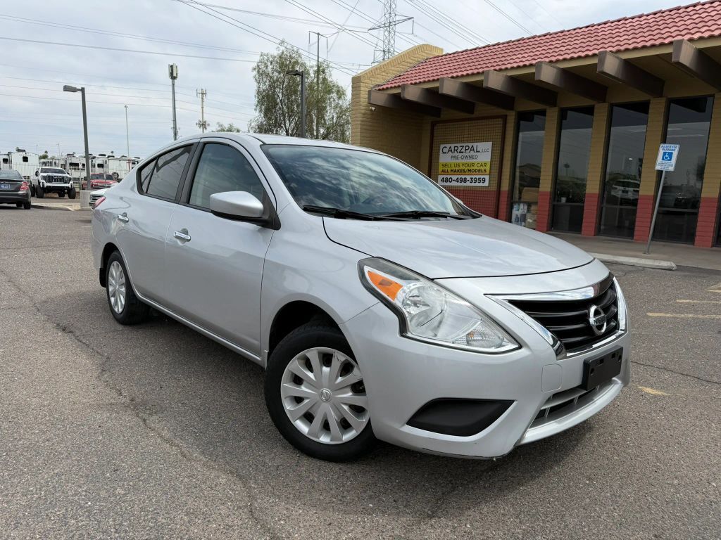 2015 NISSAN Versa