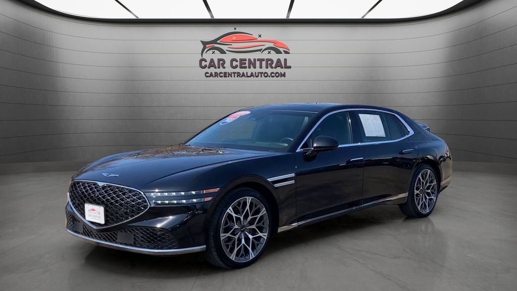 2023 GENESIS G90