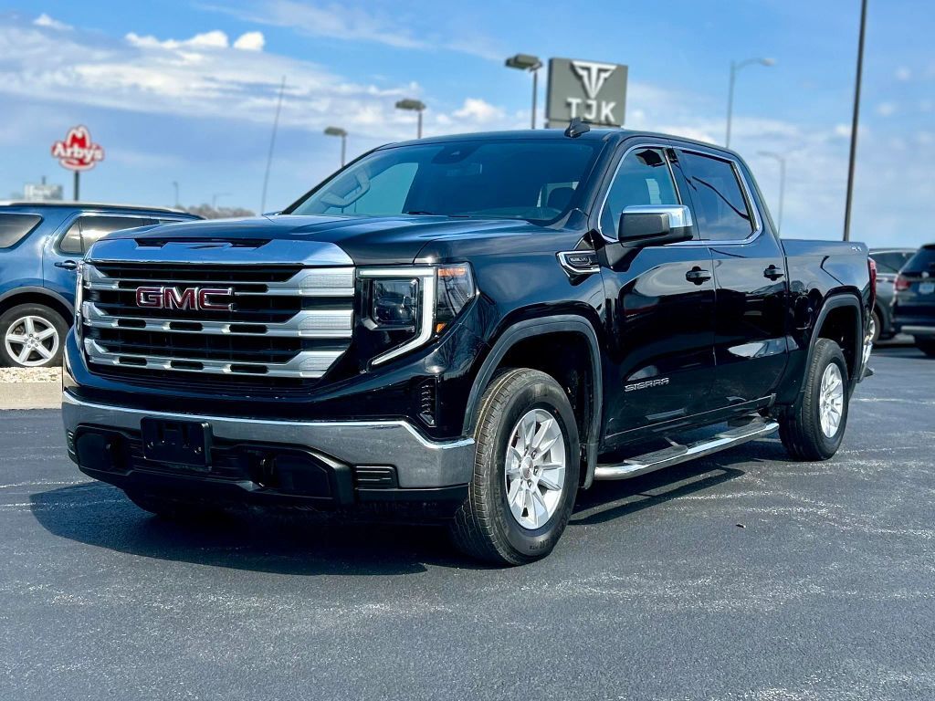 2023 GMC Sierra