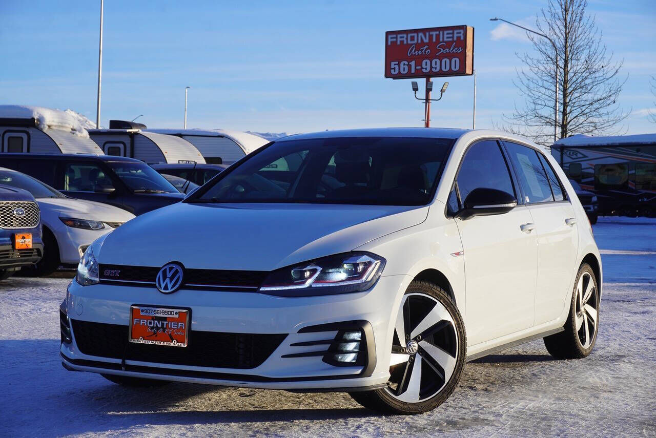 2021 VOLKSWAGEN Golf GTI