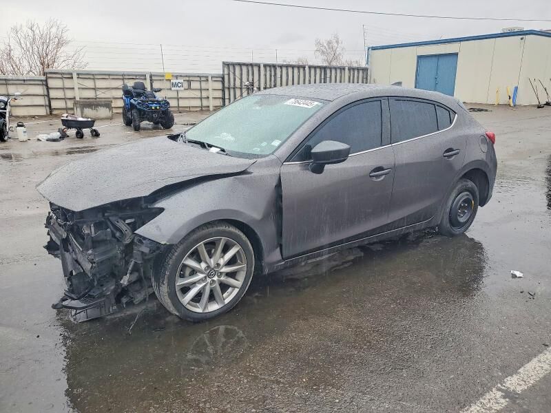 2018 MAZDA Mazda3