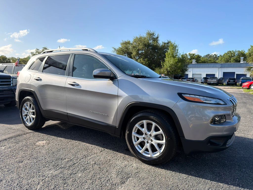 2017 JEEP Cherokee