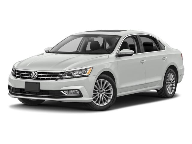 2017 VOLKSWAGEN Passat