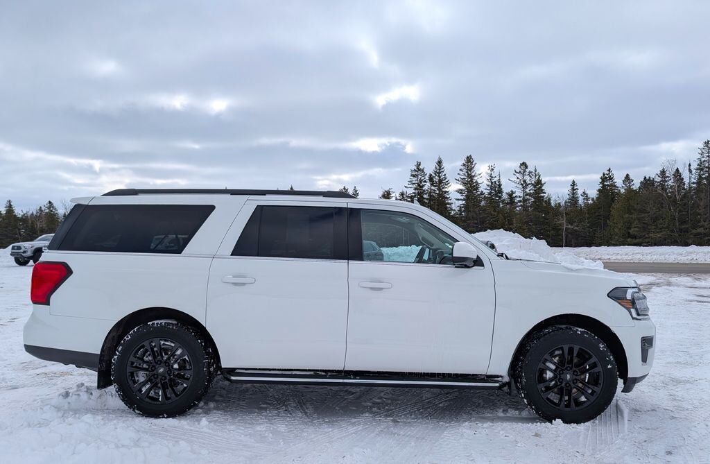 2023 FORD Expedition