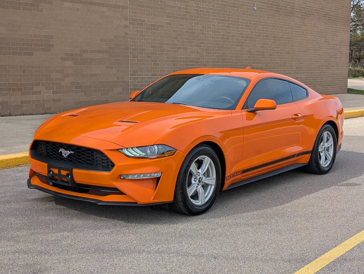 2020 FORD Mustang
