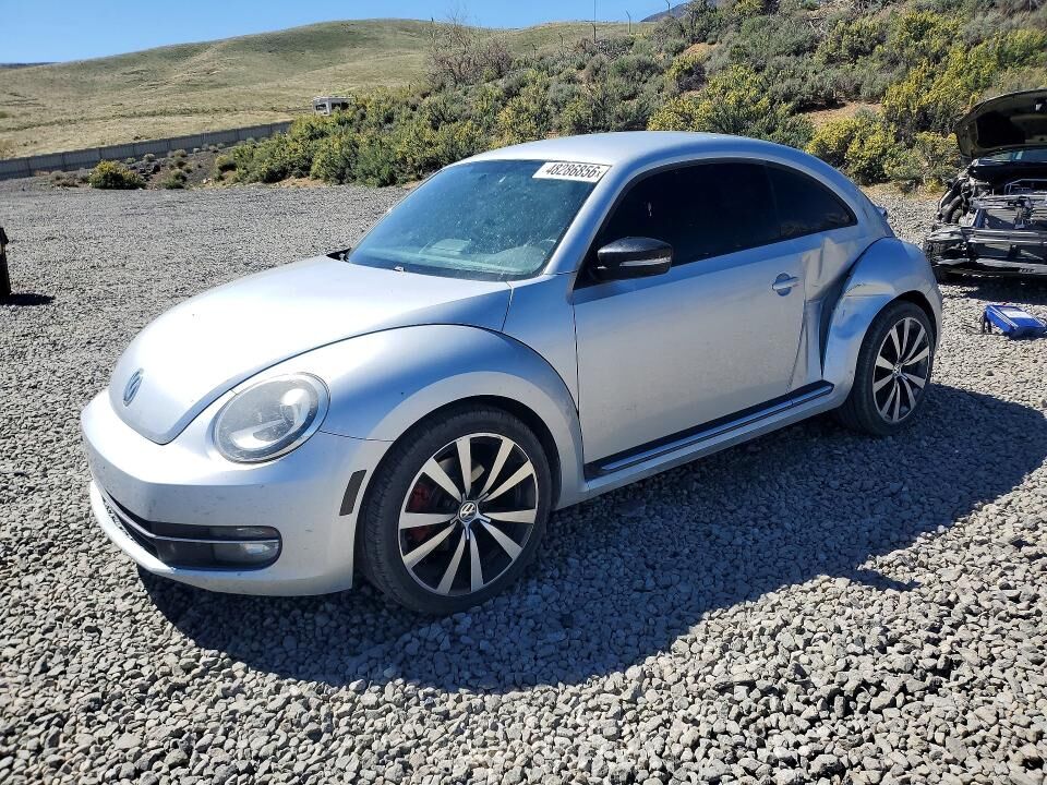 2012 VOLKSWAGEN Beetle
