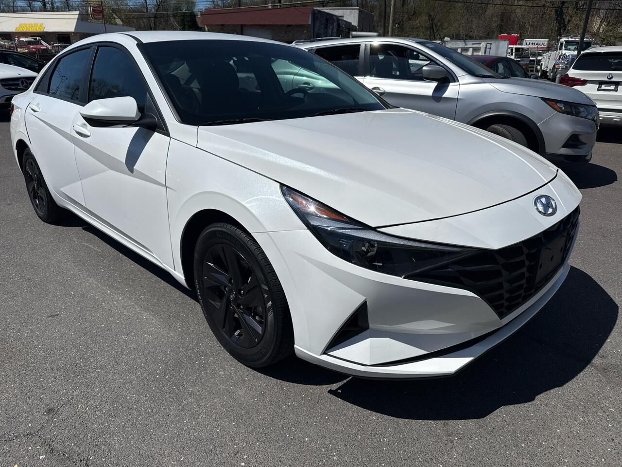 2022 HYUNDAI Elantra