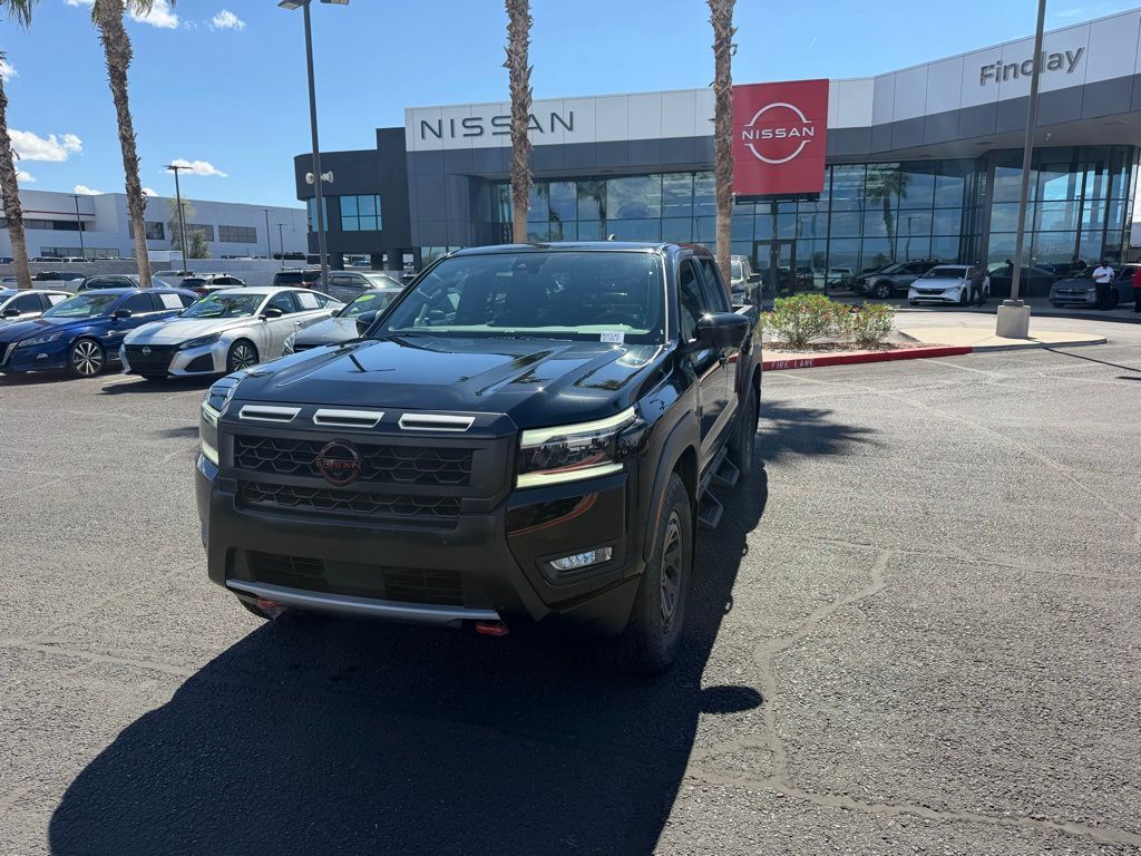 2025 NISSAN Frontier