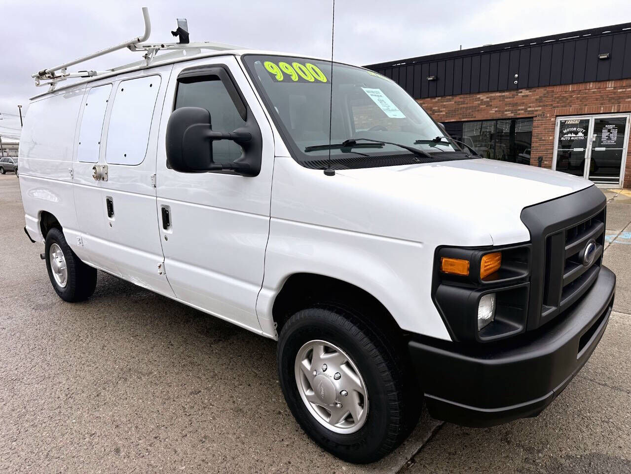 2010 FORD E-250