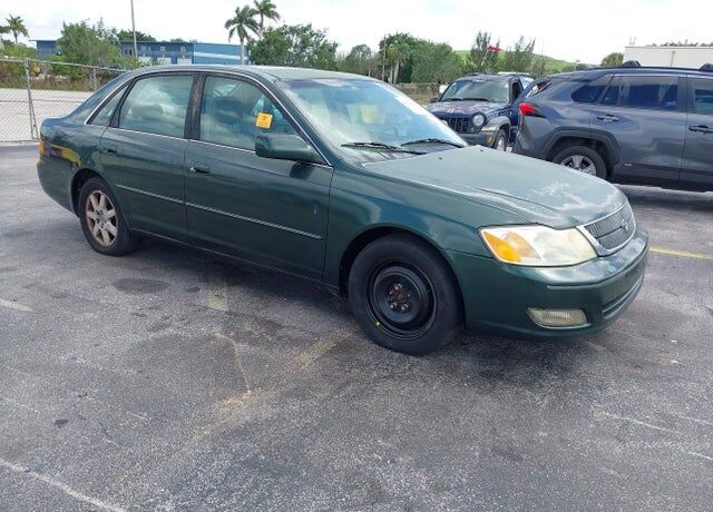 2001 TOYOTA Avalon