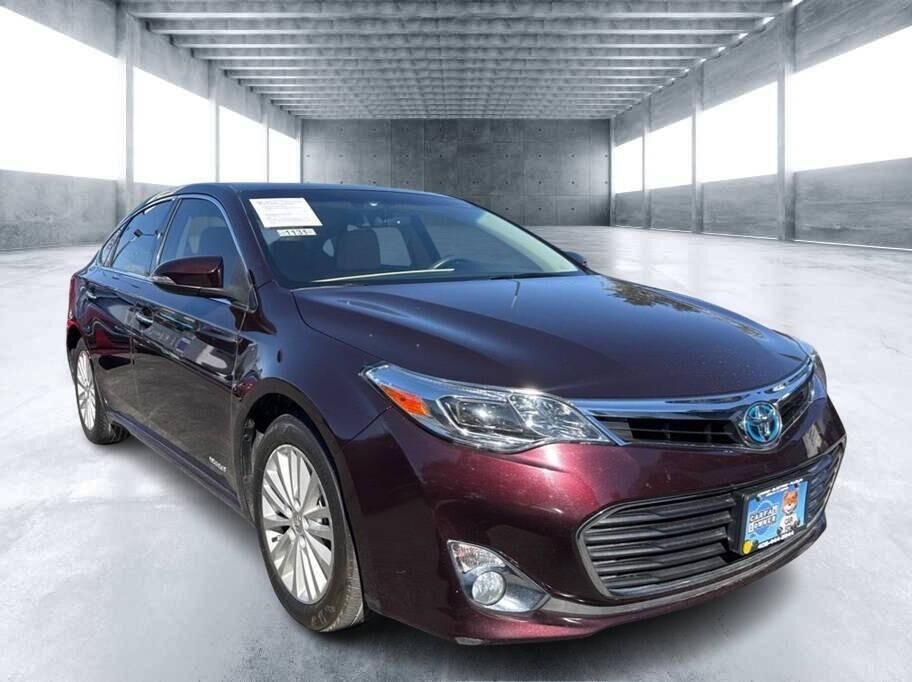2013 TOYOTA Avalon
