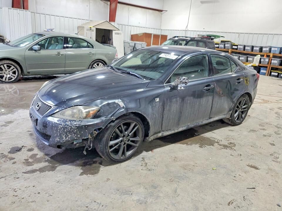 2011 LEXUS IS