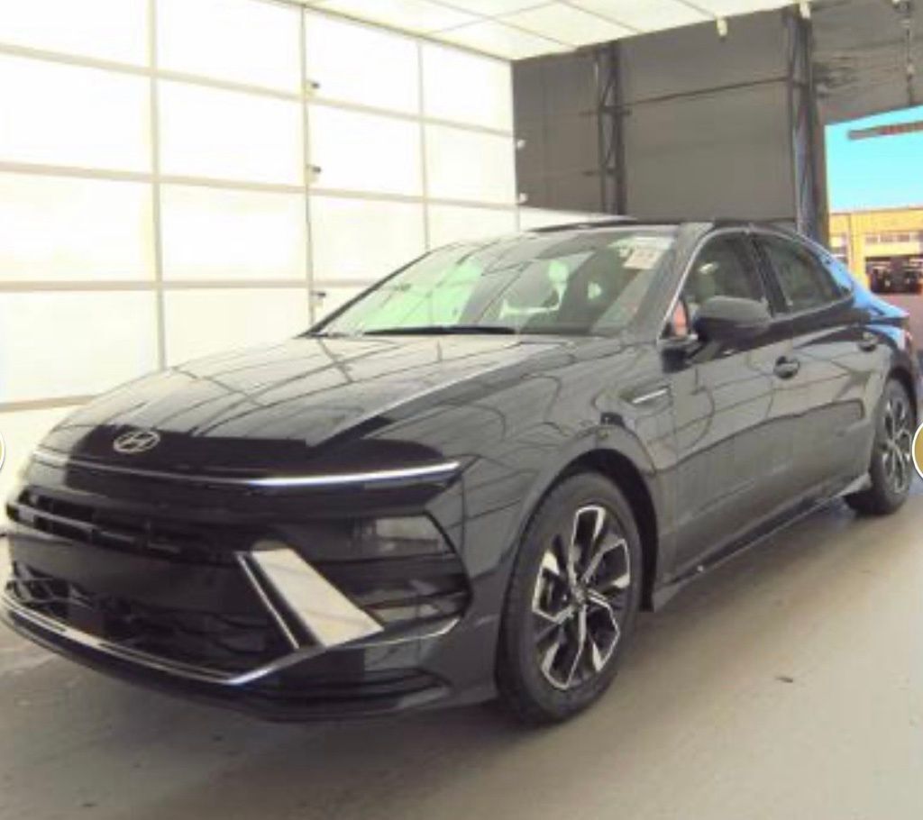 2025 HYUNDAI Sonata
