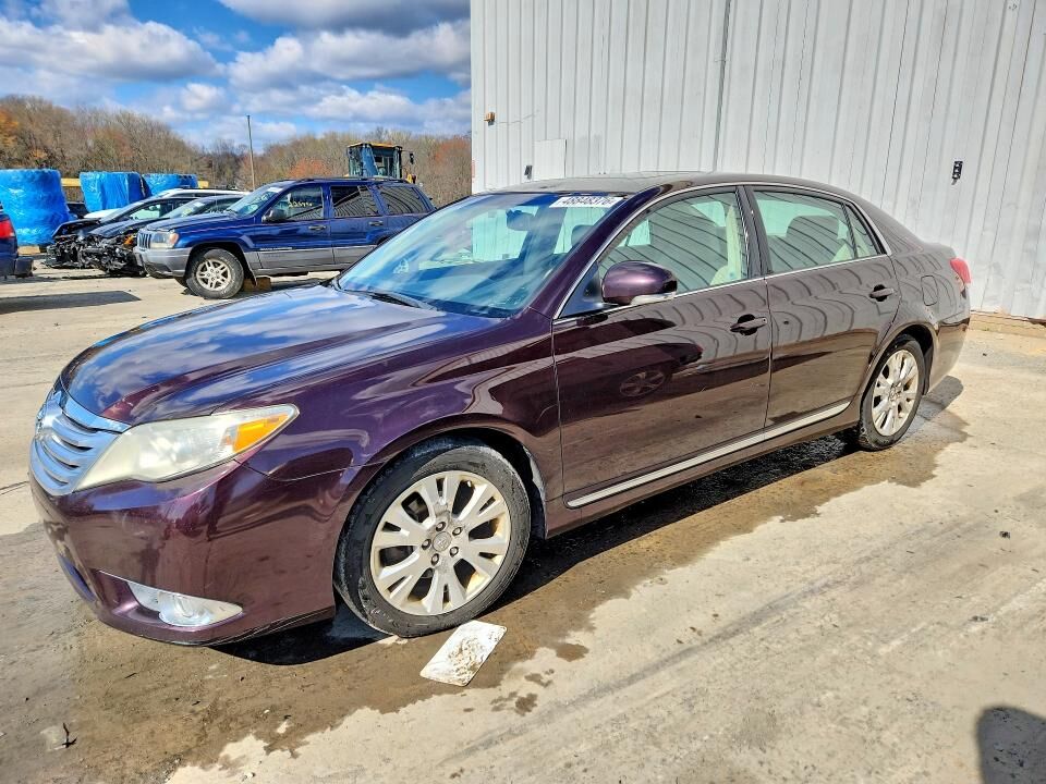 2011 TOYOTA Avalon