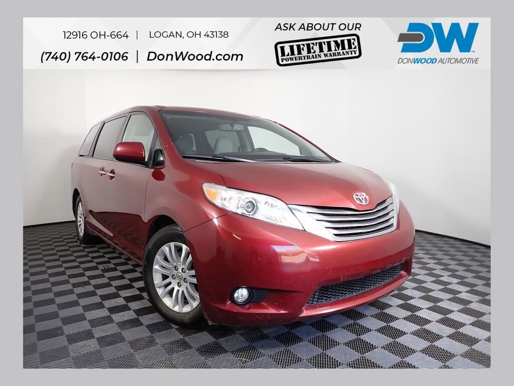 2015 TOYOTA Sienna