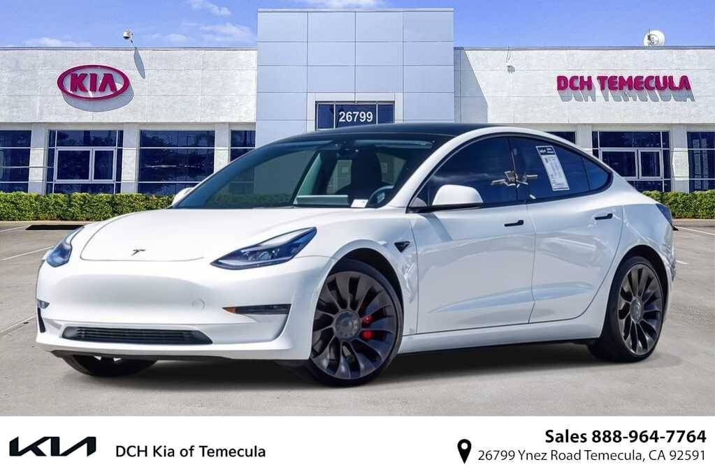 2022 TESLA Model 3