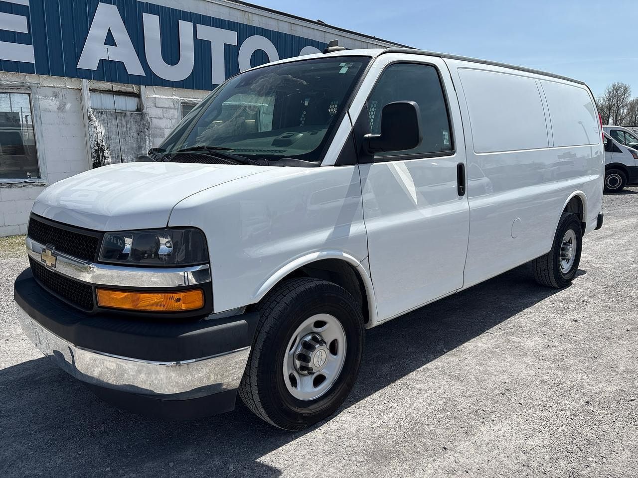 2019 CHEVROLET Express