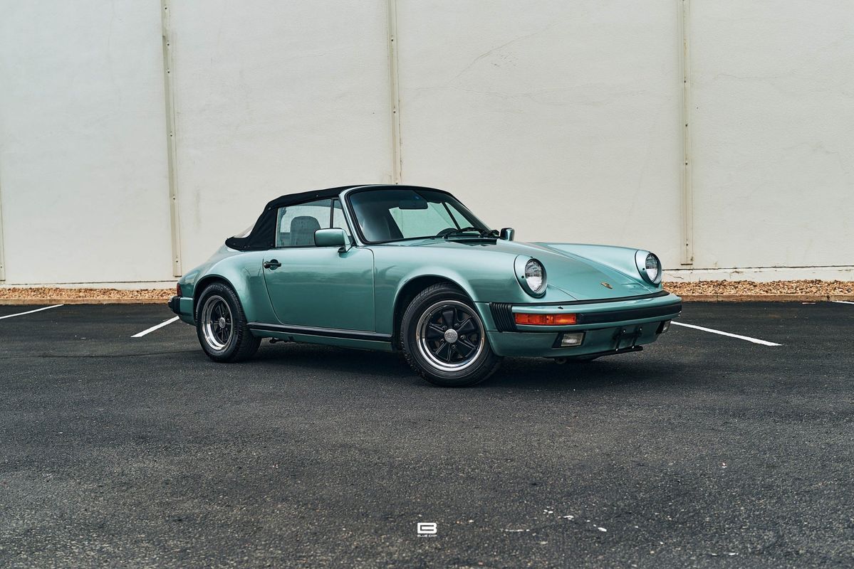 1985 PORSCHE 911